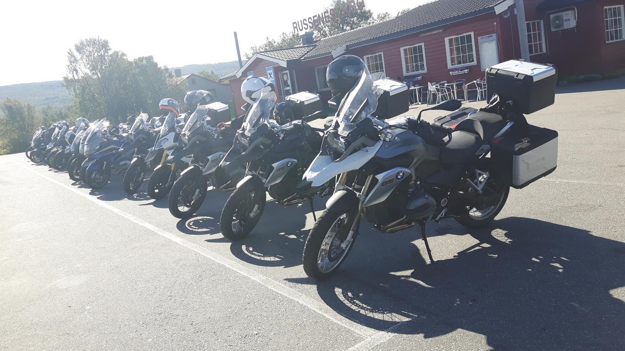 Olderfjord Turistsenter Hotel Russenes Bagian luar foto